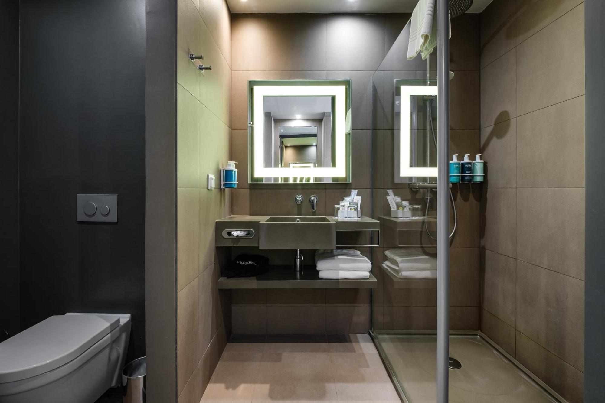 Novotel Almaty City Center מראה חיצוני תמונה
